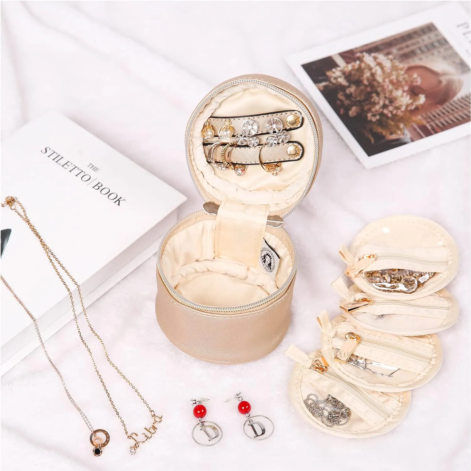 Angelina's Palace Round Jewelry Organizer Case Travel Bag Bridesmaid Gifts Vegan Leather Box for Necklace Earring Bracelet Ring(champagne)