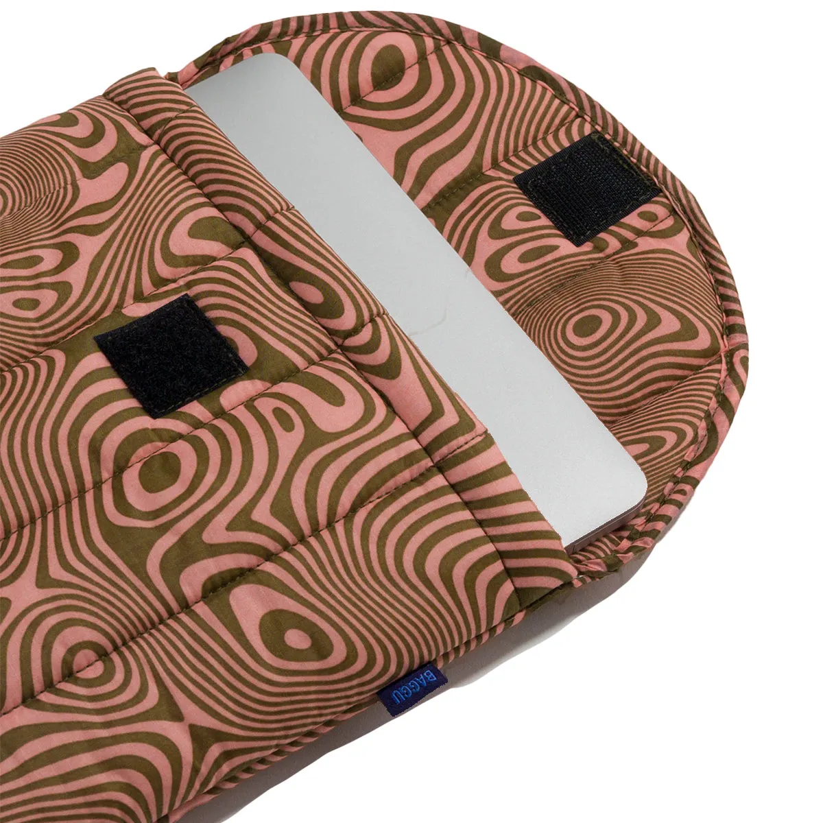 Baggu - 16" Puffy Laptop Sleeve - Swirl Trippy - Salmon