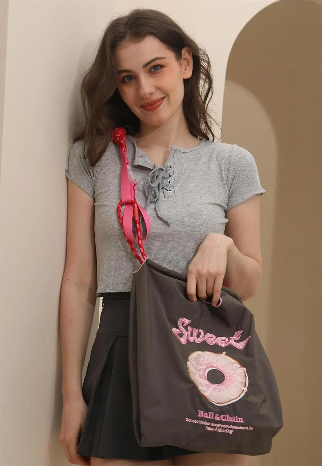 Ball&Chain Embroidered Doughnut Pattern Tote Bag，Women's Leisure Shopping Bag, 15x16 inches