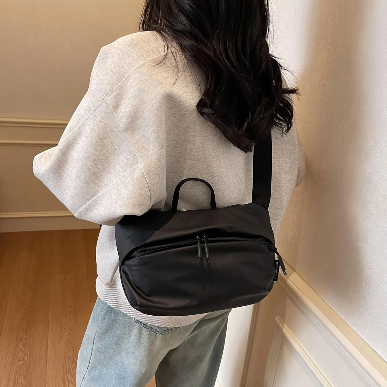 Black Crossbody Bag Textured Frosted PU Small Messenger Bag Casual Shoulder Bag Purse Travel Daypacks