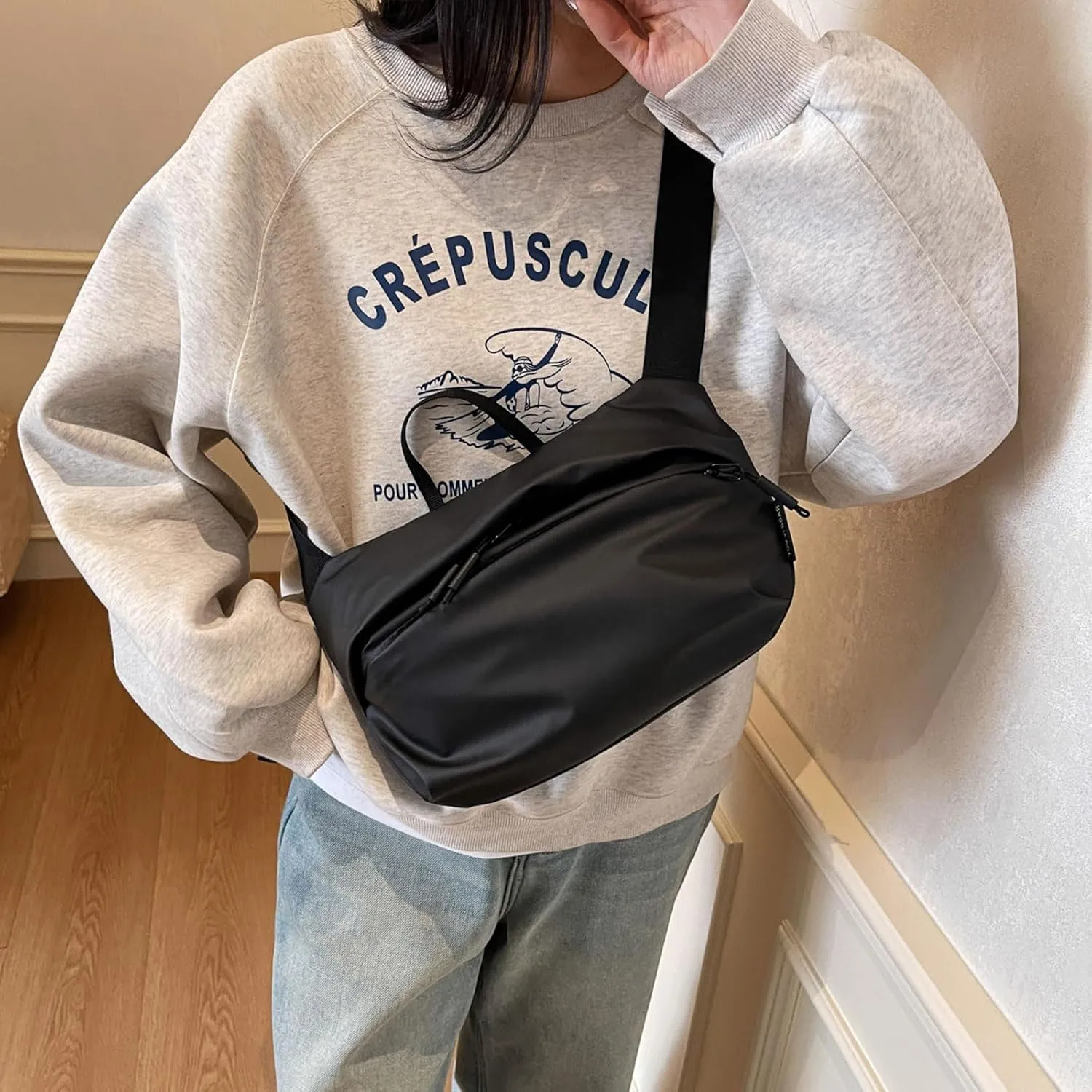 Black Crossbody Bag Textured Frosted PU Small Messenger Bag Casual Shoulder Bag Purse Travel Daypacks