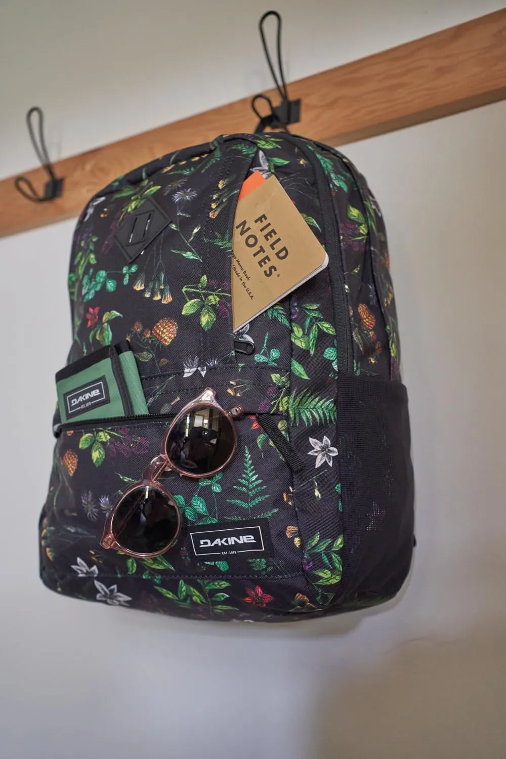 Dakine Essentials Pack 22L - Geyser Grey, One Size