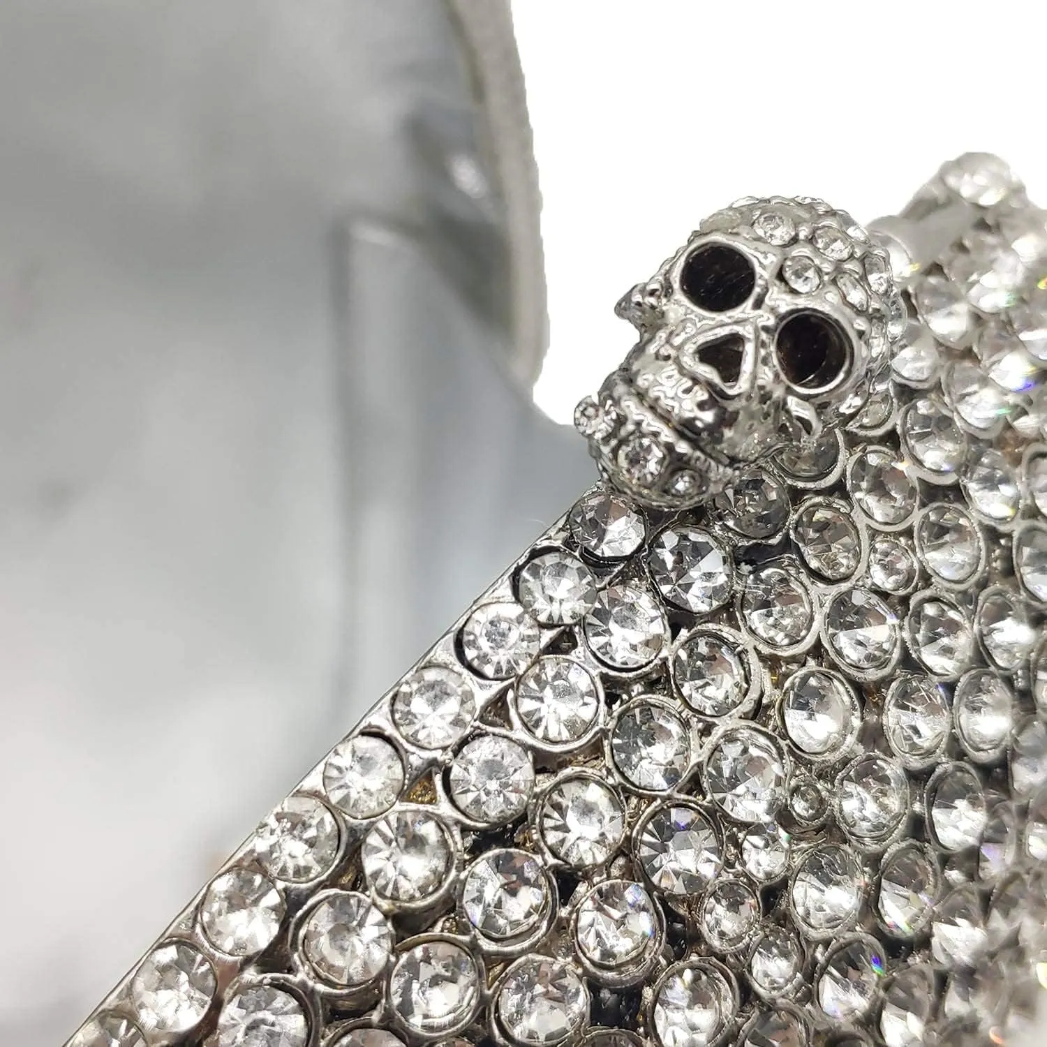 DJBM Halloween 3D Skull Clutch Purse Evening Bag Rhinestone Bag Crystal Metal Clutch for Women Evening Cocktail Party