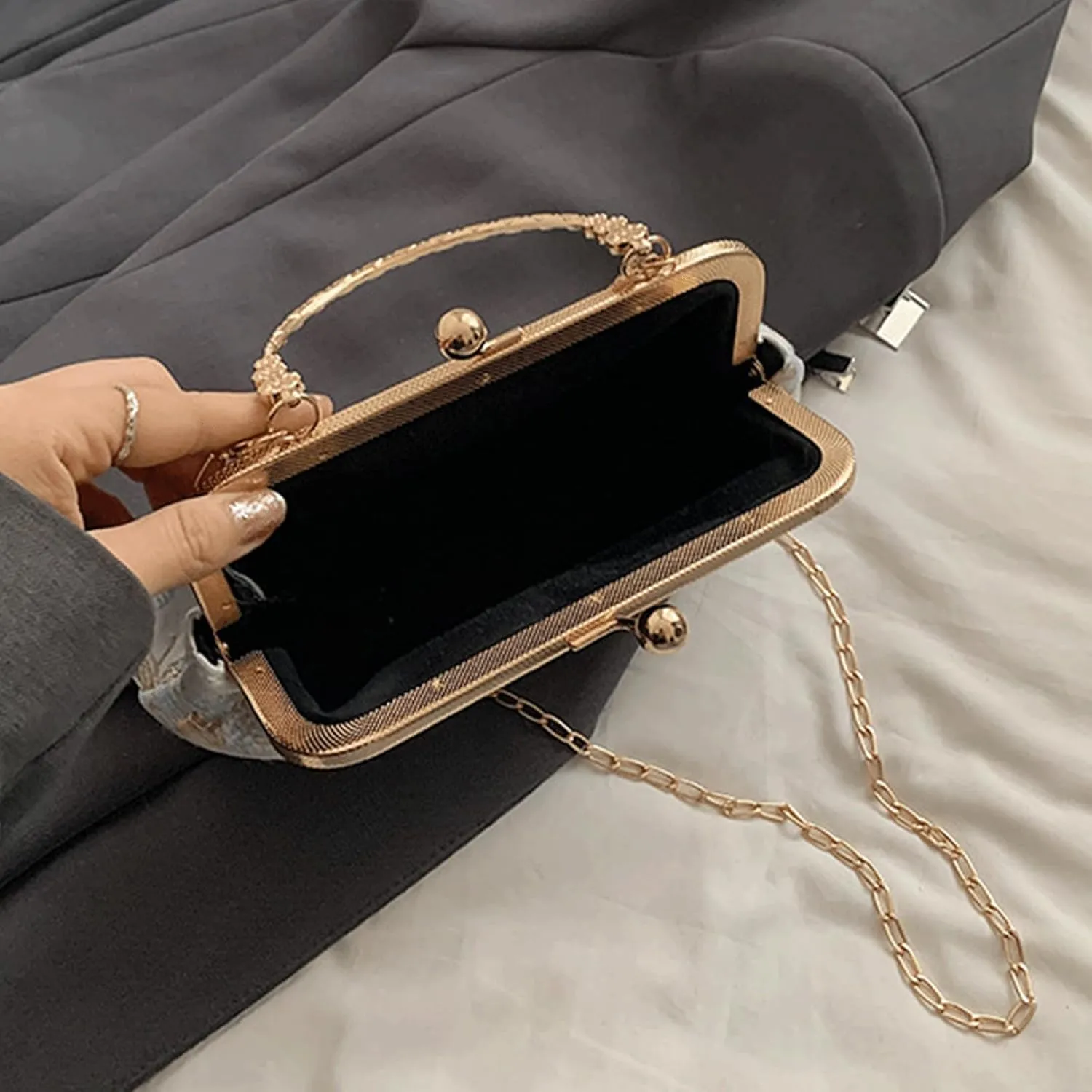 Kiss Lock Purse and Handbag for Women Floral Embroidered Crossbody Bag Kiss Clasp Handbags Medium Tote Shoulder Bags