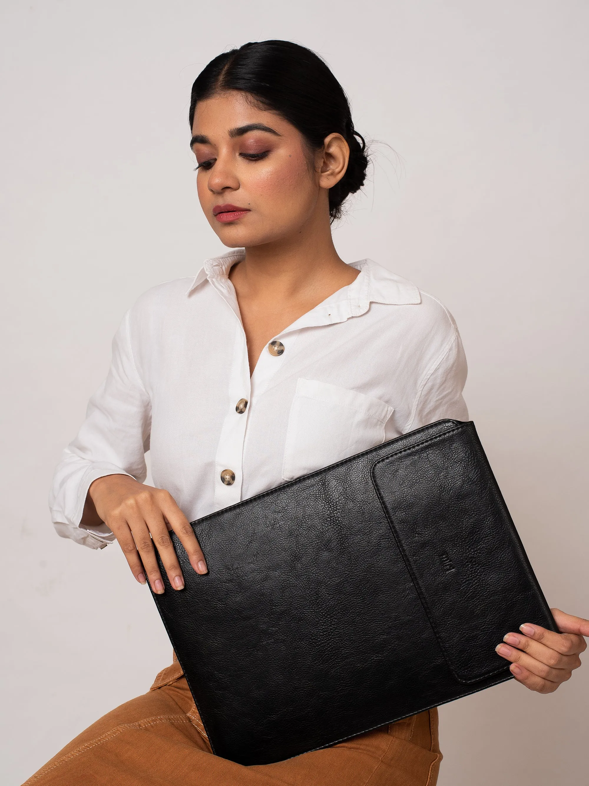 Laptop Sleeve (13/14)-Black