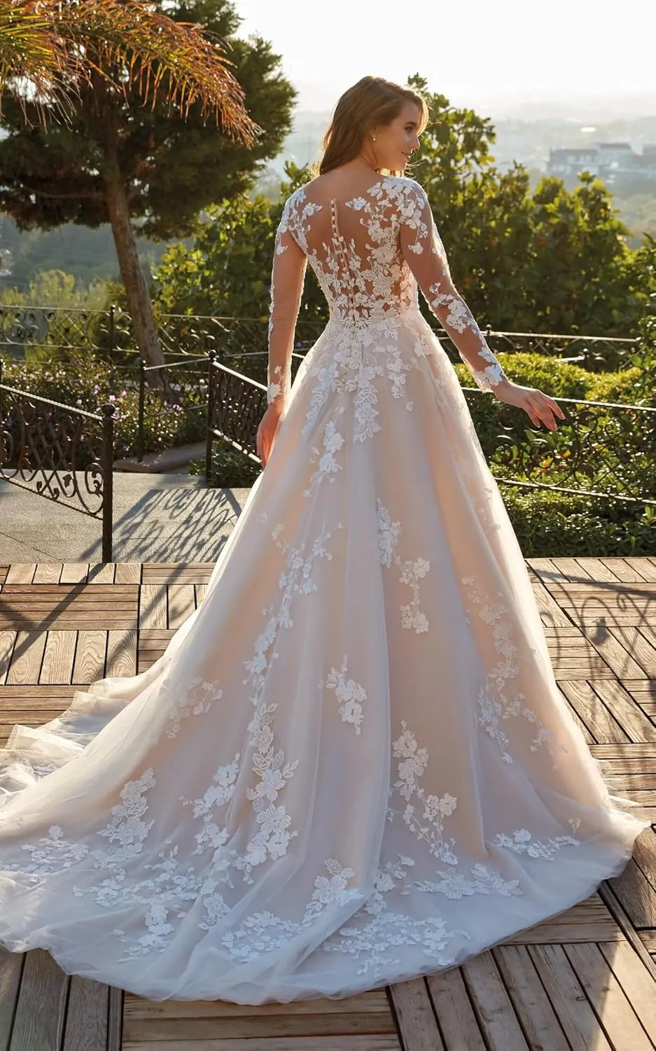 Miao Duo Women's Elegant Lace Beach Wedding Dresses for Bride 2025 with Sleeves Wedding Bridal Gowns YZTS014