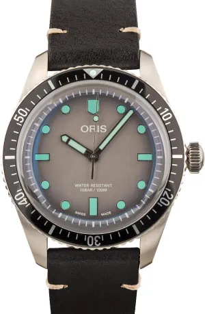 Oris Divers Sixty-Five Leather Strap Men's Watch - Model Number: 01 733 7707 4053-07 5 20 89