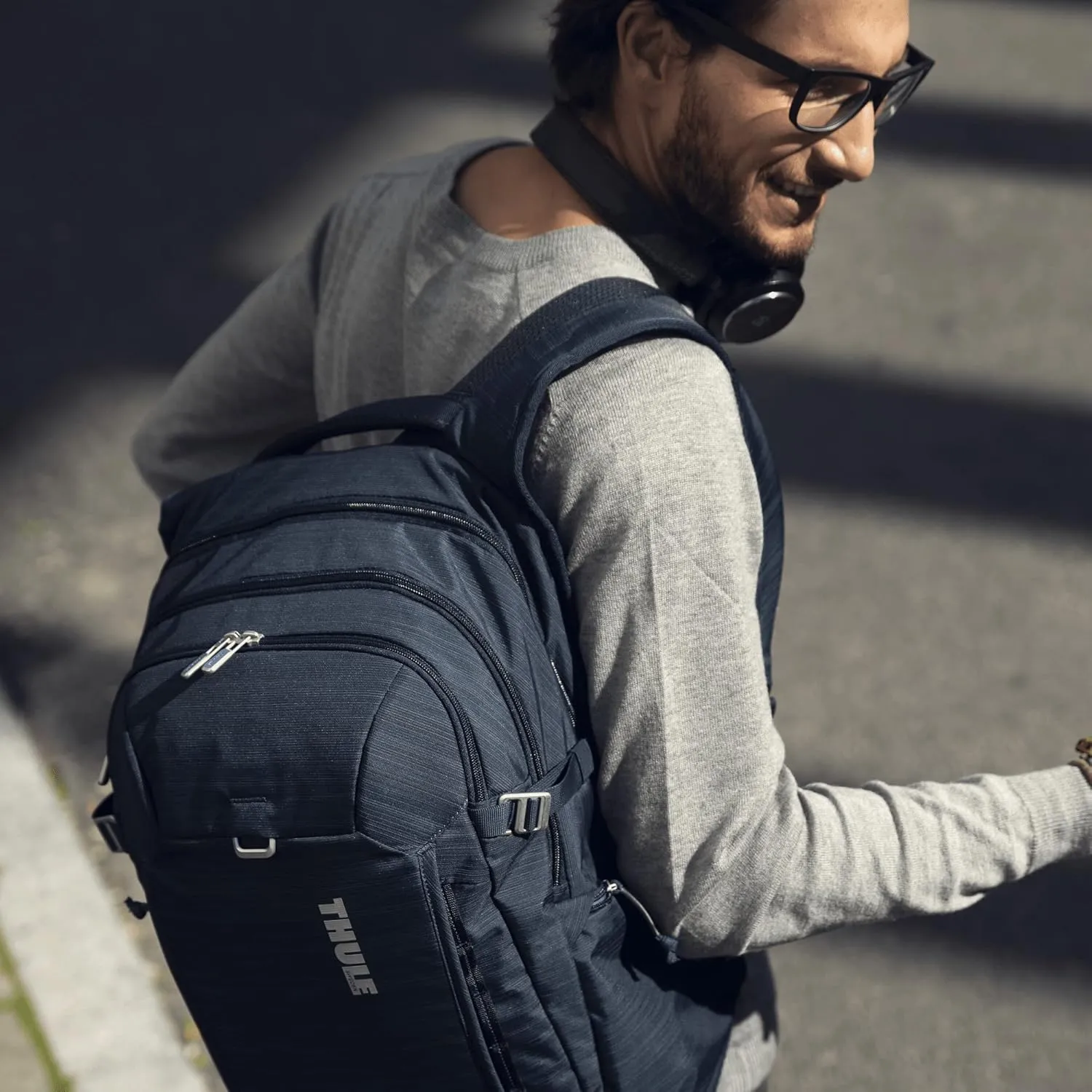 Thule Construct Backpack - School, Work & Travel - Padded Laptop Sleeve - Internal Organizational Quick Access Front Pocket