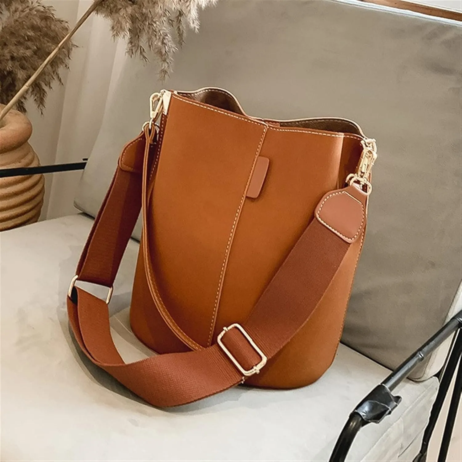Women Bucket Bags Wide Strap Women Shoulder Bags Luxury Leather Crossbody Bag For Women(Black)